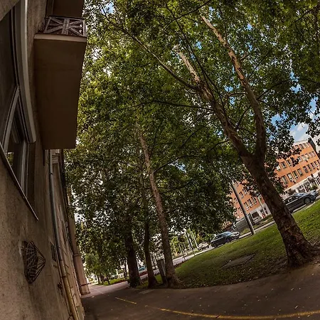 Lägenhet Abakusz Apartman2 *